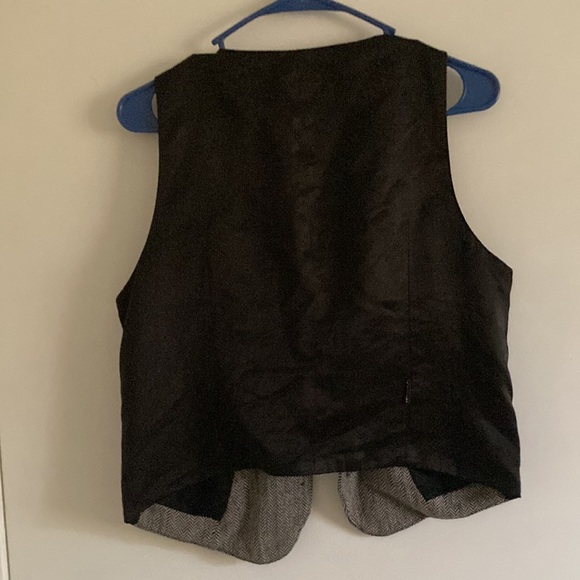 George vest large - Picture 2 of 2